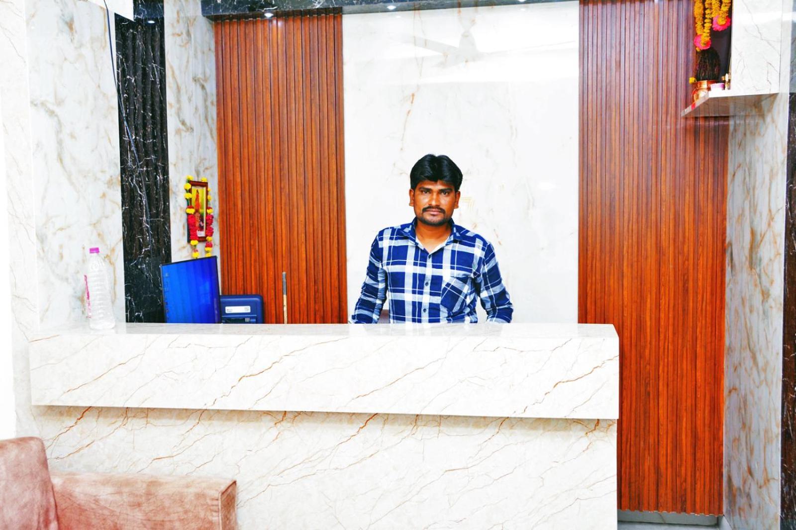 Udupi Deluxe Lodge Gulbarga Kalaburagi Exterior photo