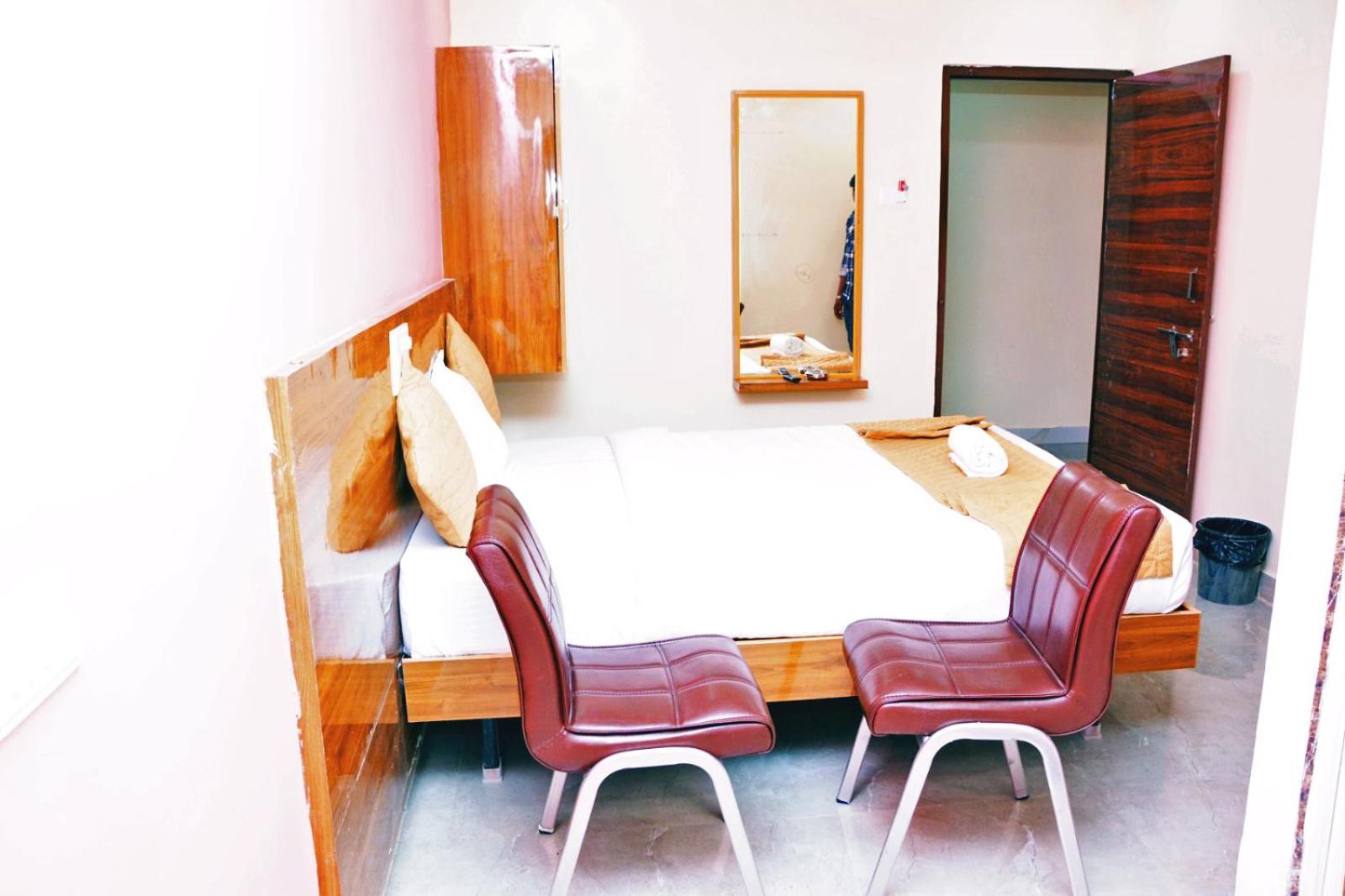 Udupi Deluxe Lodge Gulbarga Kalaburagi Exterior photo